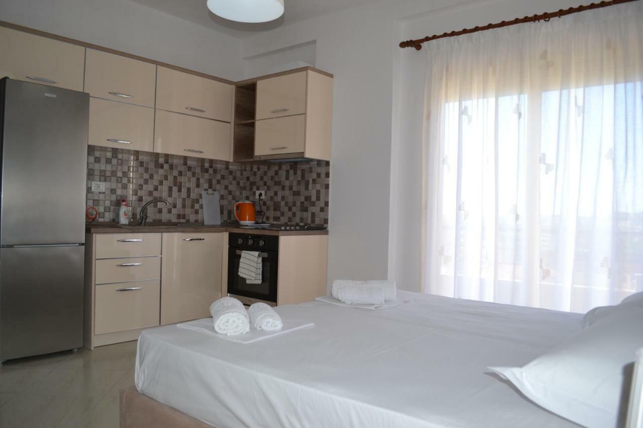Seaview Bay Studio & Private Garage Vlorë Exterior foto